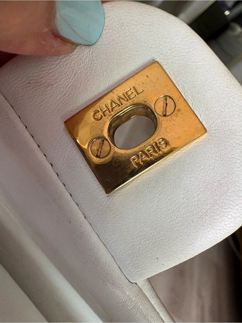 CHANEL White Quilted Lambskin Shoulder Bag